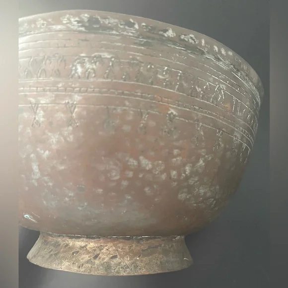 FABULOUS VINTAGE MIDDLE EASTERN TINNED 8” COPPER BOWL - Picture 5 of 14